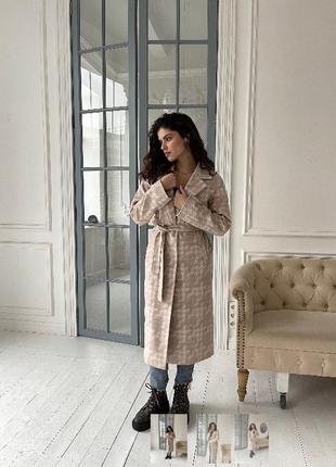 Жіноче довге актуальне брендове пальто з принтом8 фото