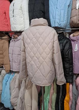 Стильная демисезонная стеганая куртка женская весенняя большие размеры батал9 фото
