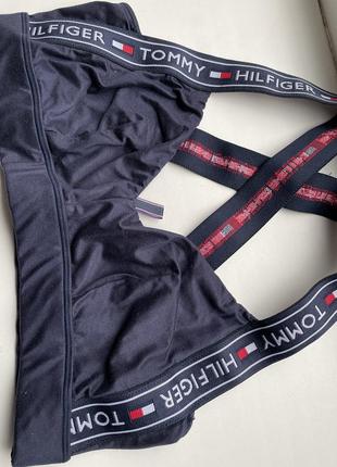 Топ timmy hilfiger