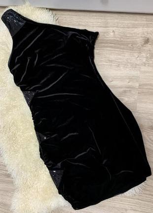 Черное бархатное платье lipsy london l/xl