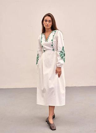 Сукня вишита
