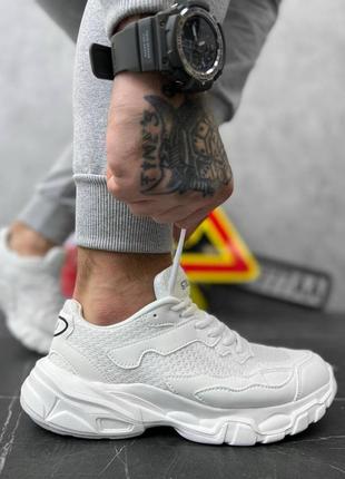 Кроссовки track white