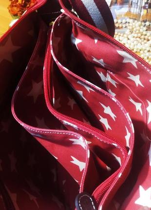 Мегакрутезна стильна яскрава зручна червона сумочка красная сумка зірки tulips нова текстиль лаке7 фото