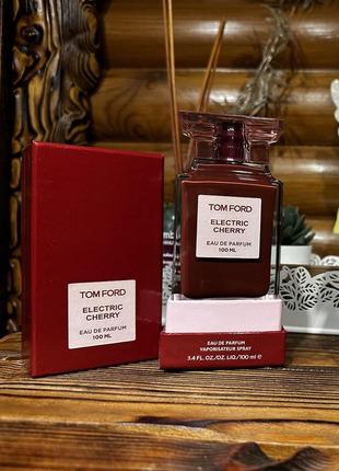 Парфюмированная вода ниша tom ford electric cherry