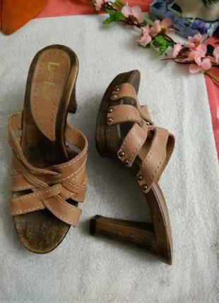 Шкіряні Шльопанці. італія.