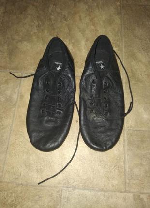 Танцевирующие туфли джазовки кожа 20 см.1 фото