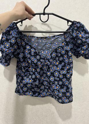 Блуза в яскравий принт