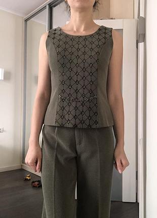 Женский костюм :4 единицы: брюки, юбка, топ, пиджак