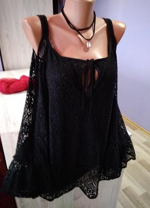 Стильная, очень красивая,кружевная блузка,без дефектов крутая.