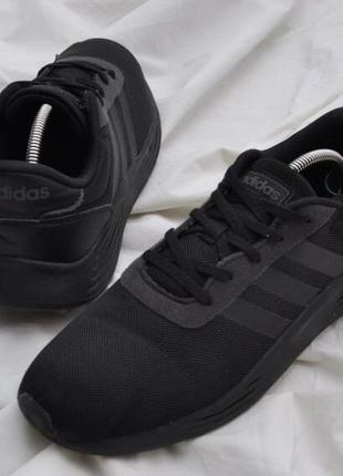 Жіночі оригінальні кросівки adidas