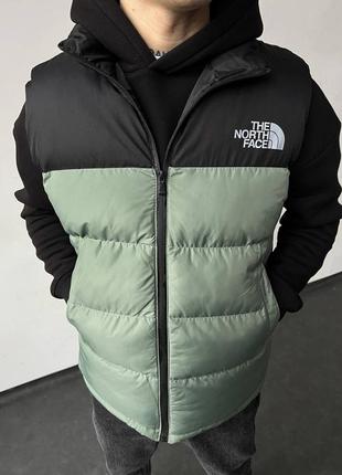 Весенняя жилетка tnf топ качества (мятный с чёрным )🔝5 фото