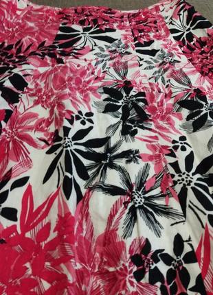 Красивая юбка клиньями в цветочный принт m&co3 фото