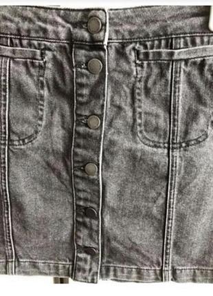 Юбка мини на пуговицах джинсовая3 фото
