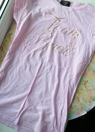 Фирменная футболка