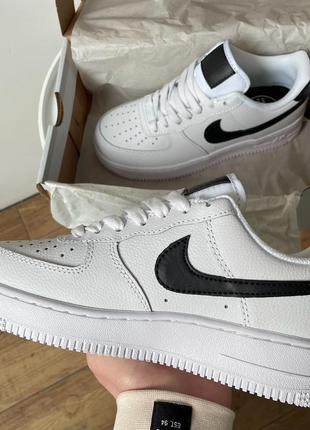 Женские кожаные кроссовки nike air force 1 white black#найк5 фото