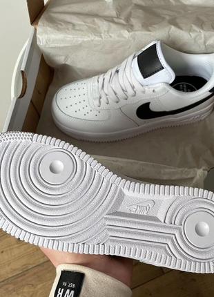 Женские кожаные кроссовки nike air force 1 white black#найк6 фото