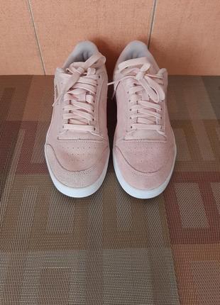 Кроссовеы puma.