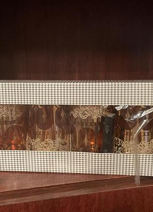 Бокали с позолотою