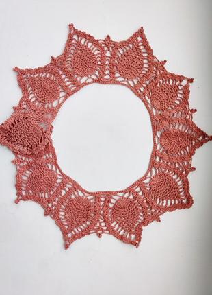 Вязаный крючком воротничок