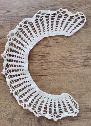 Вязаный крючком воротничок