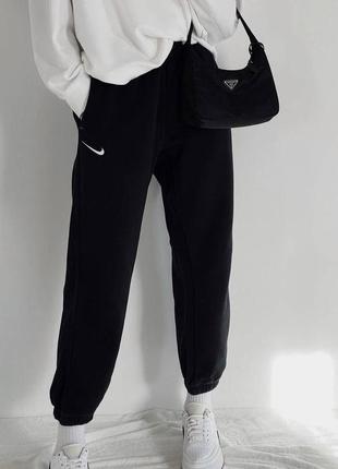 Базовые джоггеры оверсайз свободные спортивные стильные трендовые широкие брюки найк весенние черные серые меланж5 фото