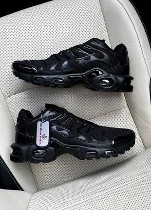 Шикарные, мужские, черные, спортивные кроссовки nike air max plus tn black