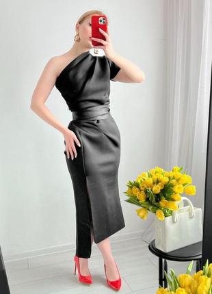 Черное неопреновое платье с поясом из кожзама2 фото