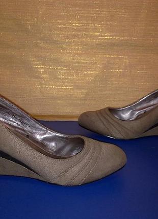 Туфлі fiore collection нат. шкіра 37 р. ідеал !