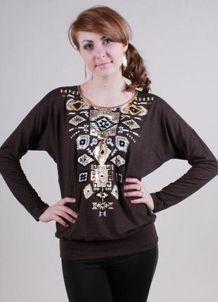 Кофта коричнева прикрашена візерунком і гіпюром 46-50