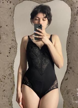 Боді з відкритою спинкою