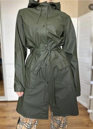 Новий плащ rains