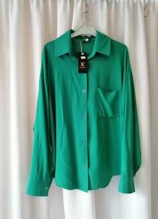 Хлопковая рубашка оверсайз с разрезами по бокам в наличии цвет чорний угольный , насыщенный зелёный,7 фото