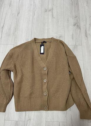 Кардиган на пуговицах