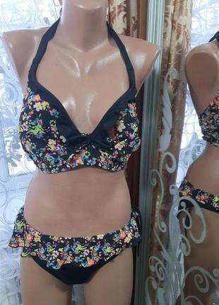 Шикарний жіночий купальник1 фото