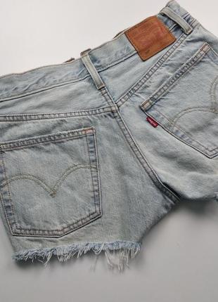 Модные шорты levis с вышивкой голубые джинсовые3 фото