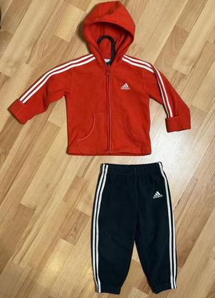 Спортивный костюм флисовый adidas на 12-18-24 мес 1-2 года