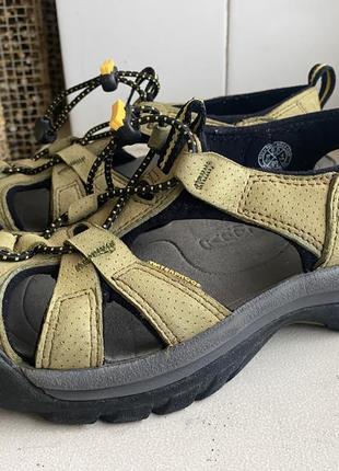 Босоніжки keen 37р. оригінал