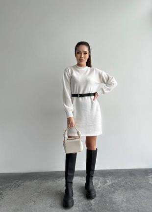 Плаття з поясом, ангора