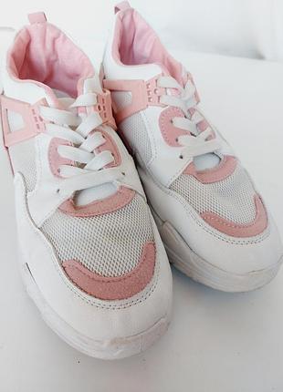 Кроссовки 38р сникерсы crosby