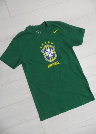 Чоловіча класична футболка nike cbf core crest tee size m