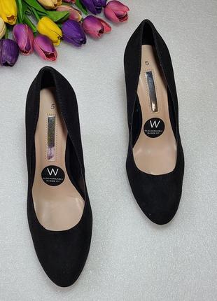 Чорні жіночі туфлі2 фото