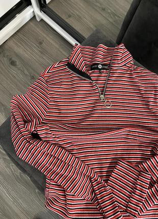 Кофтинка на замок від daisy street