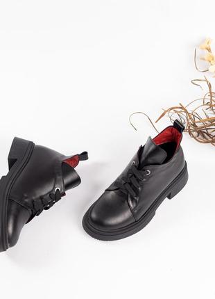 Женские черные кожаные полуботинки на шнурках4 фото