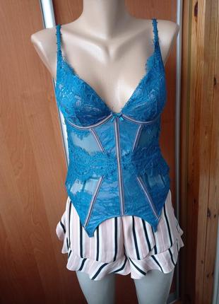 Красивый корсет