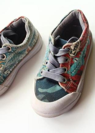 Укди, кросівки 23 розмір