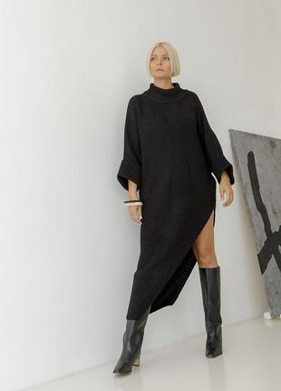 Черное вязаное шерстяное платье - свитер из крупной вязки с асимметричным низом 42-522 фото