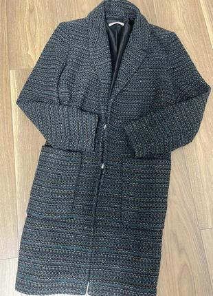 Стильне весняне пальто унікальне