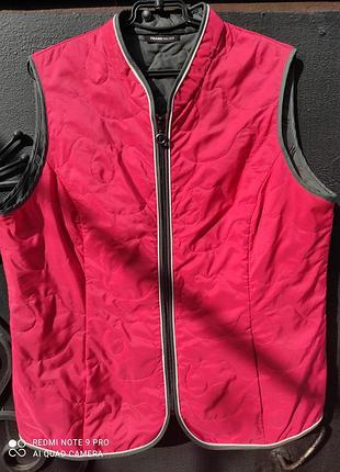 Стеганный новый жилет frank walder