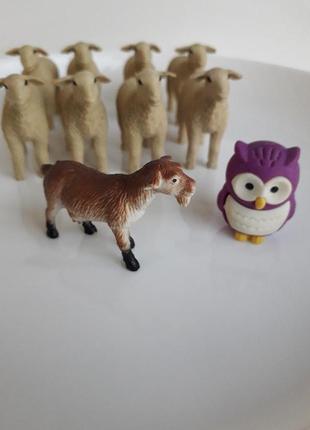 Пластикові фігурки