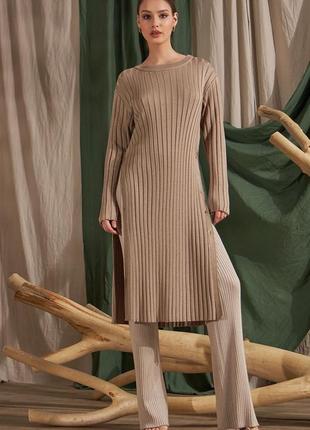 Сукня-туніка трикотажна міді кавового кольору. розмір ун 42-52